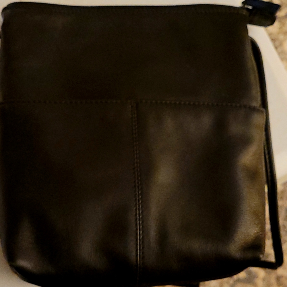Black leather crossbows purse NWOT - Picture 4 of 5